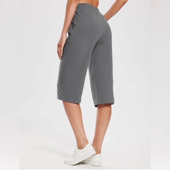 NWT Baleaf | Capri Pant - Picture 2 of 9